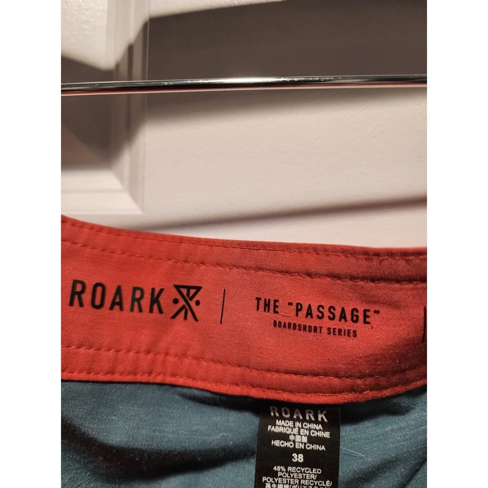Roark The Passage Boardshorts Mens 38 Blue Red Geometric Trim Swim Trunks